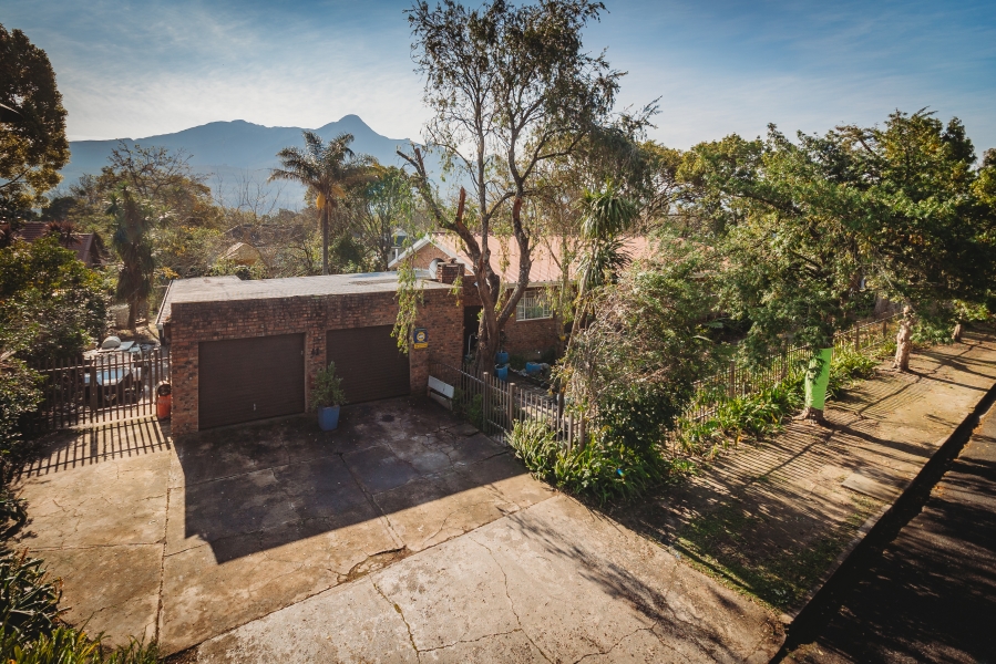 4 Bedroom Property for Sale in Heatherlands Western Cape